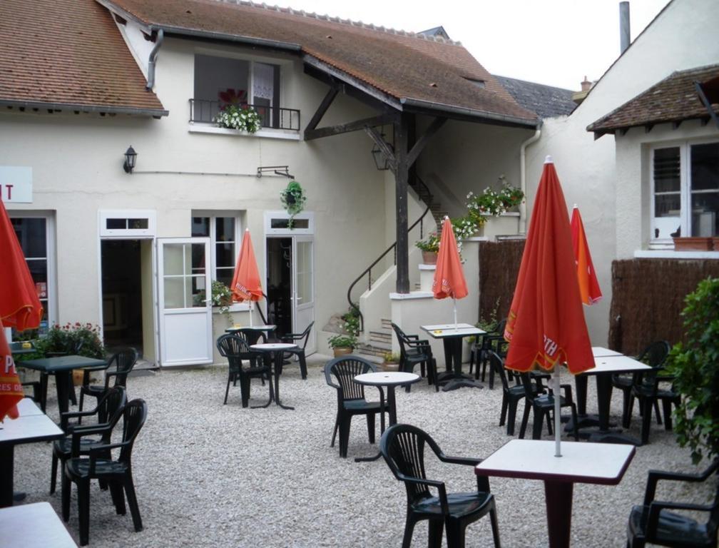La Madeleine Hotel Saint-Benoit-sur-Loire Bagian luar foto